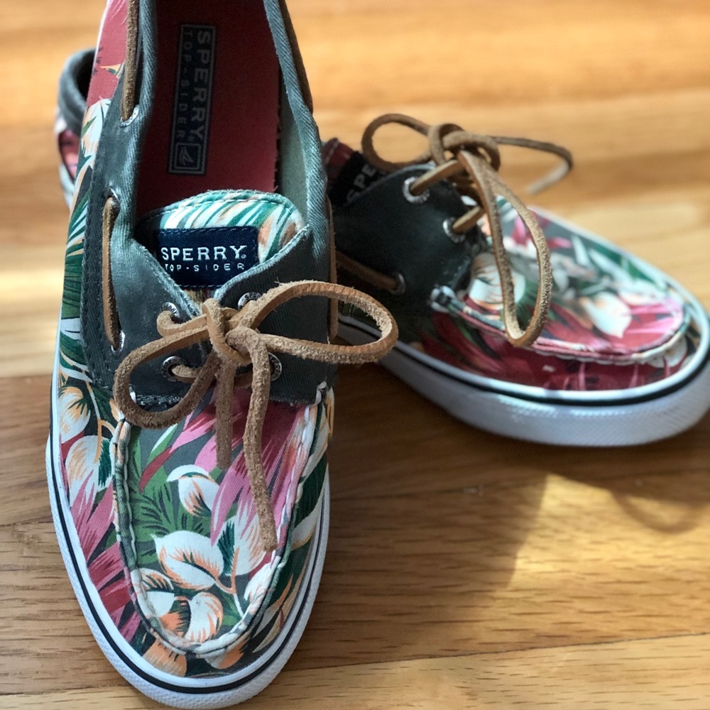 Sperry Bahama Navy